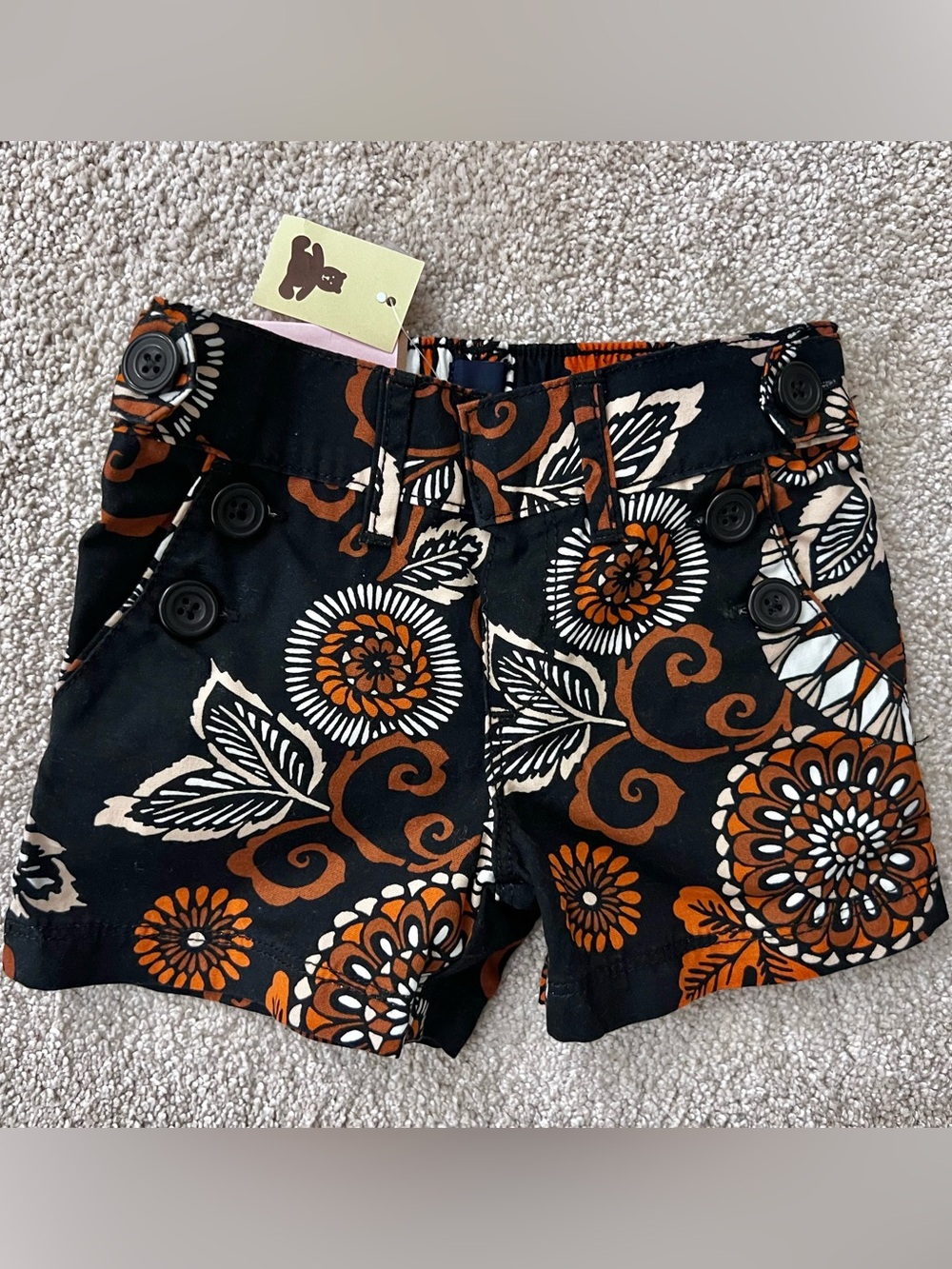GAP babyGap 4T Toddler Floral Print Shorts in Black, White & Orange